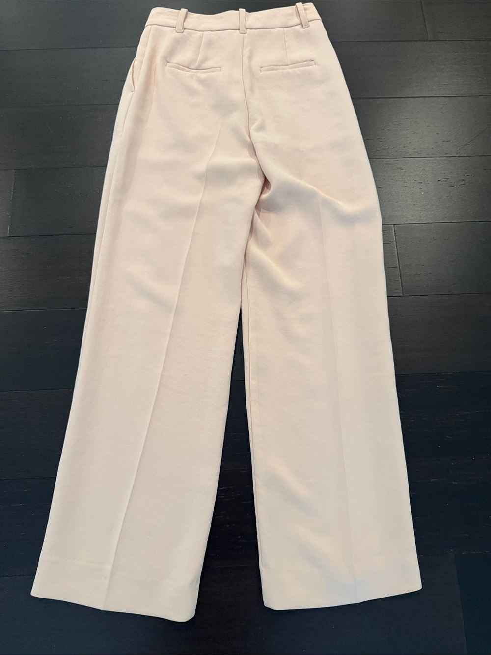 Aritzia Effortless crêpe pants - Picture 4 of 6